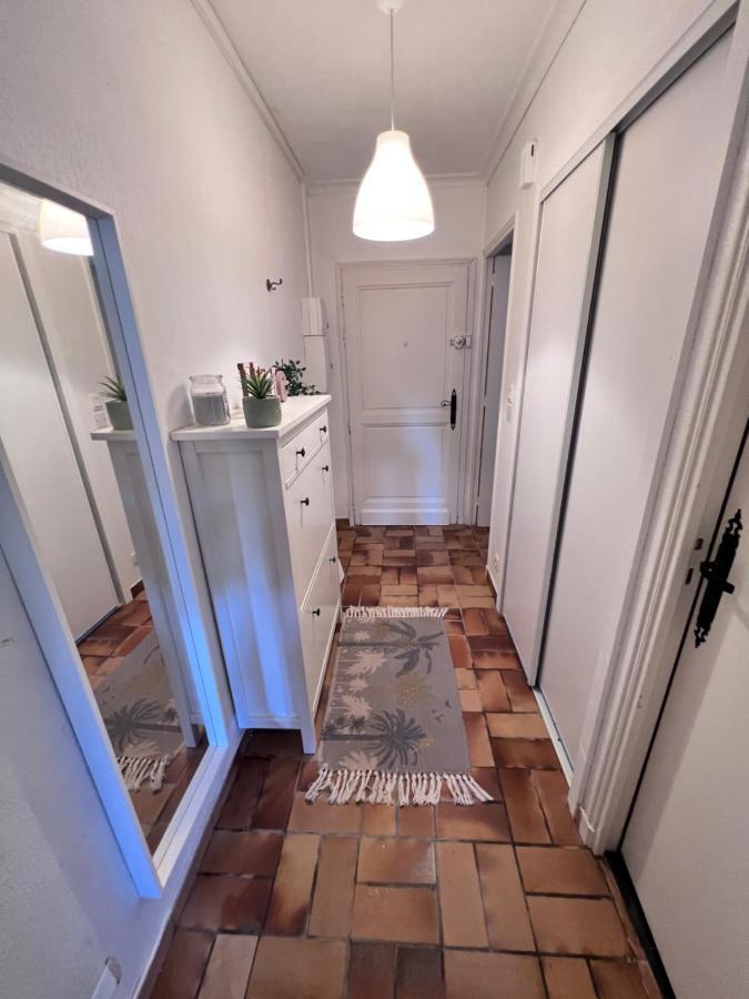 Sympathique Studio En Rez De Jardin Dans Residence Hyeres Exterior photo
